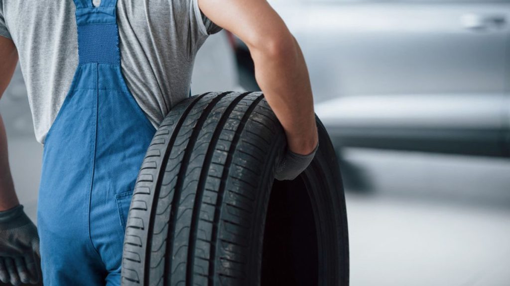 What is the difference between wheels and tires?