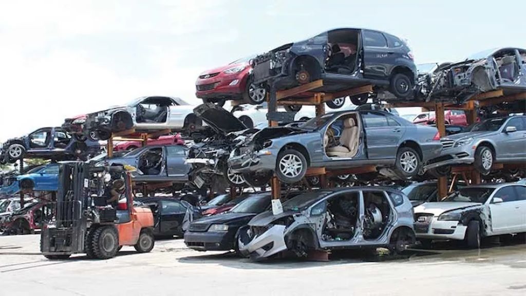 Who gives the best money for junk cars